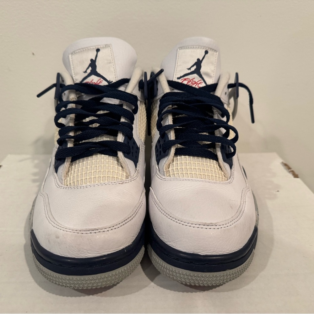 Midnight Navy Jordan 4 Retro